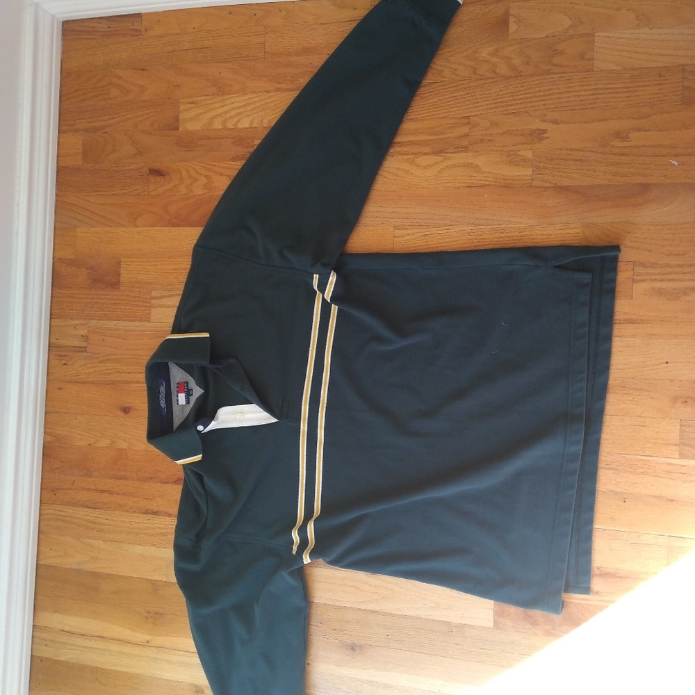 **EXCLUSIVE**Tommy Hilfiger dark green pull over